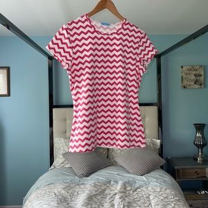 J. MCLAUGHLIN Signature Pink White Chevron Cap Sleeve Catalina Cloth Top Medium